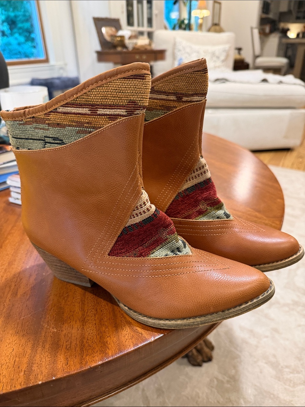 Sbicca Sookies western-inspired ankle boots! Size 8 1/2
